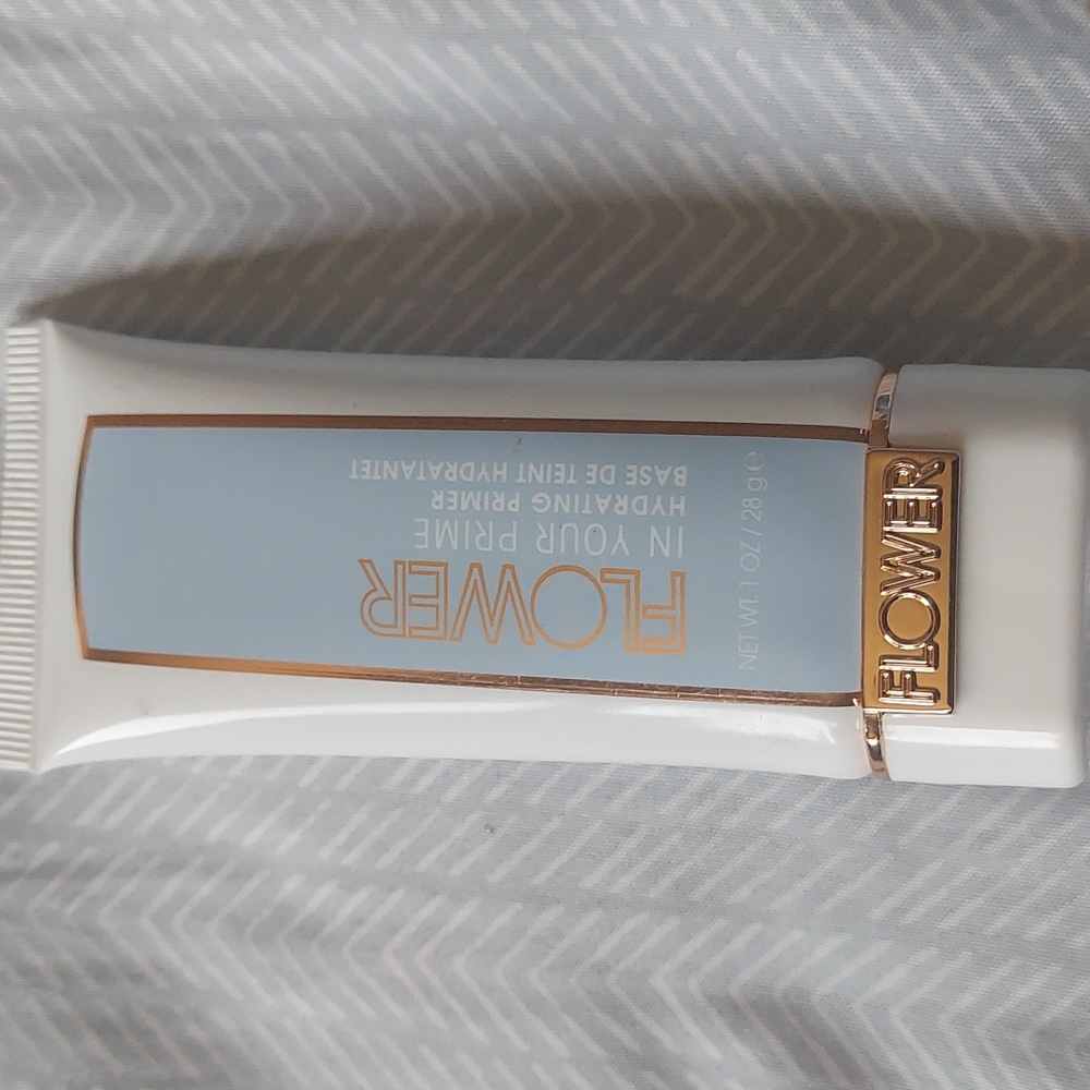 Flower Beauty Non-Greasy Light Weight Face Primer, Hydrating Primer